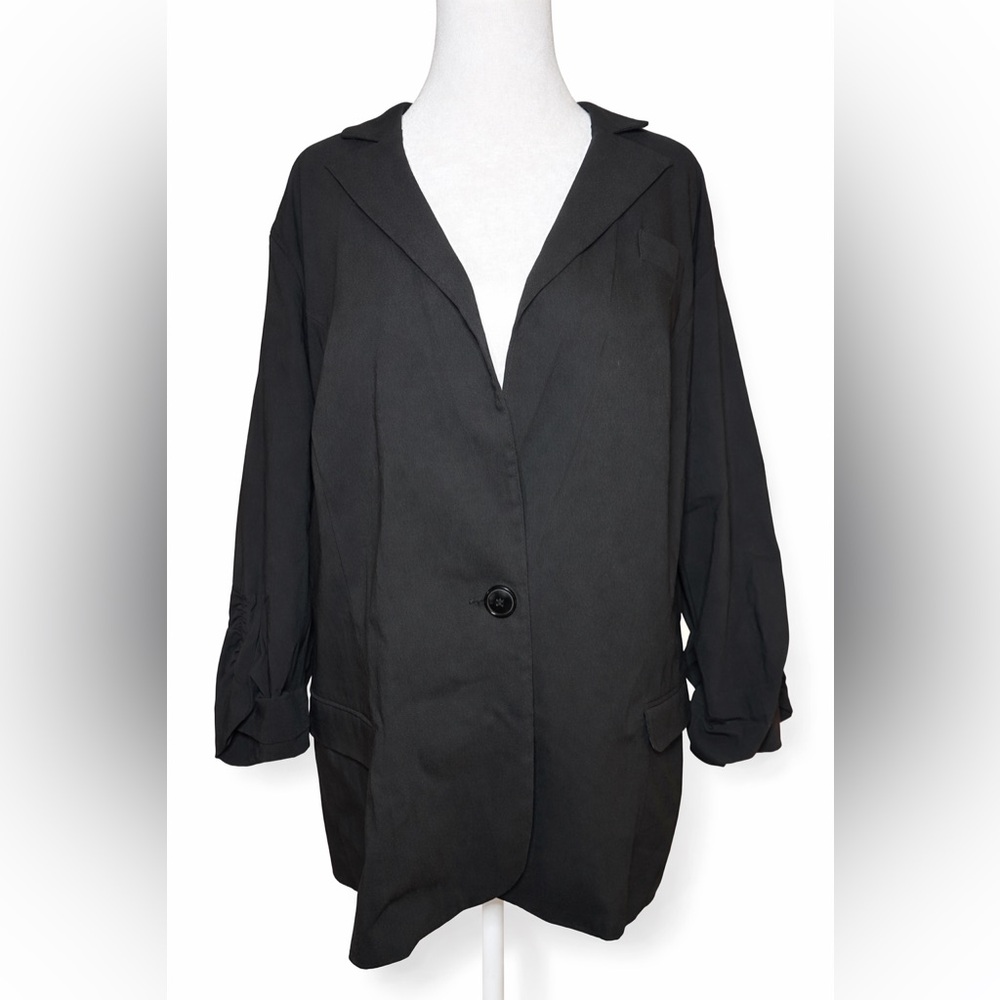 Torrid Black Blazer Size 4 4X Ruched Sleeve Single Button Work Chic